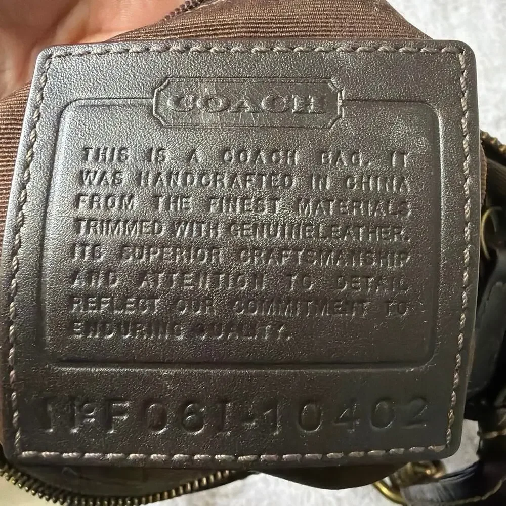 Coach Shoulder Bag - Picture 11 of 11